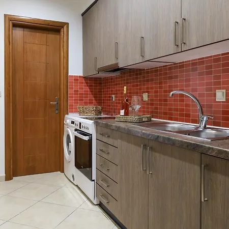 Eirini's Cozy Place Apartment *